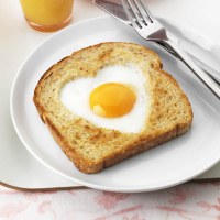 Breakfast-in-Bed Egg Toast