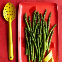 Steamed Asparagus with Lemon Dressing
