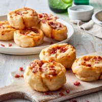 Pepperoni Pizza Scrolls