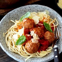 Cheesy Meatballs with Fresh Tomato and Basil Sauce