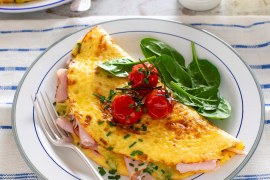 Fluffy Cheese & Ham Omelette