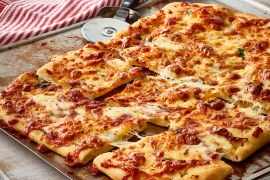 Cheesy Herb and Garlic Pizza