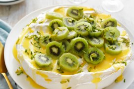 Classic Pavlova with Lemon Curd and Kiwi Fruit