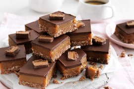 Mars Bar Peanut Crackle Slice - SHORTS