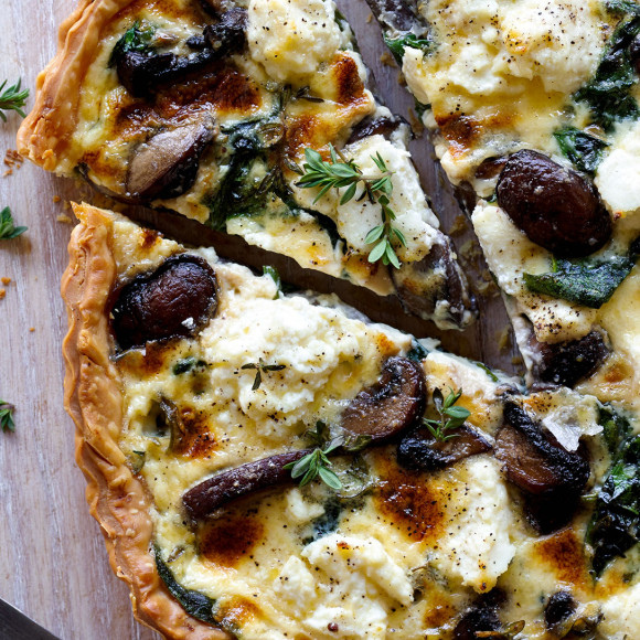 Spinach, ricotta and mushroom quiche 