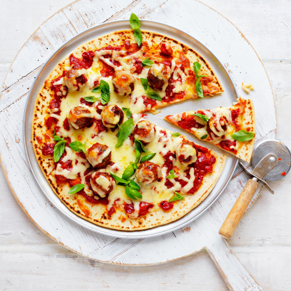 Fresh Meatball Pizza recipe