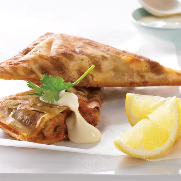 Butter Chicken Jaffle recipe idea using a Breville Jaffle Maker