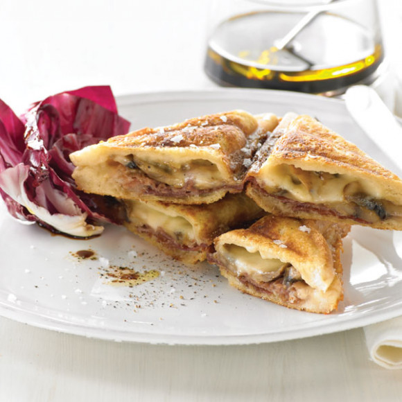 Garlic Mushrooms, Taleggio and Prosciutto Jaffle
