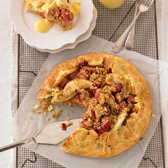 Free-Form Apple, Rhubarb and Crumble Tart