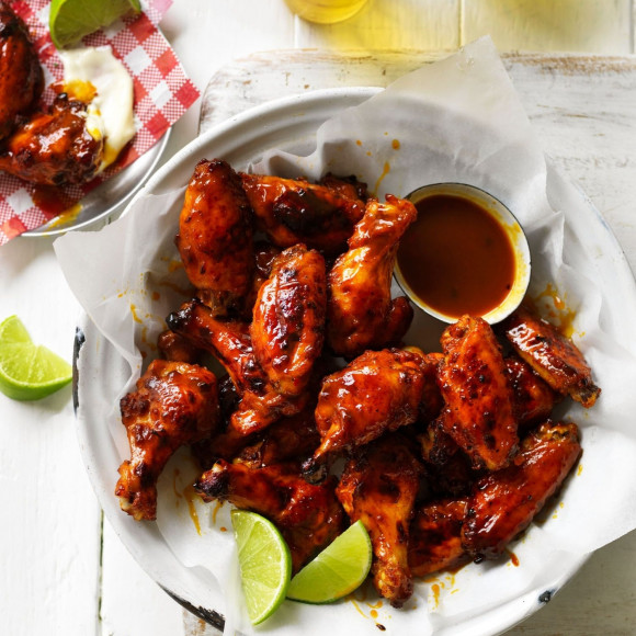 Carolina Style Sticky Chicken Wings