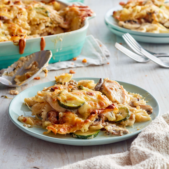 Chicken zuchhini and mushroom pasta bake