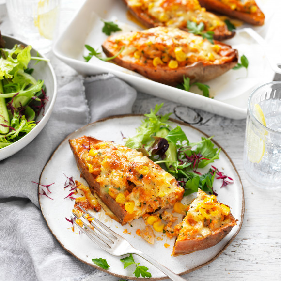 Stuffed sweet potato recipe with corn and tuna