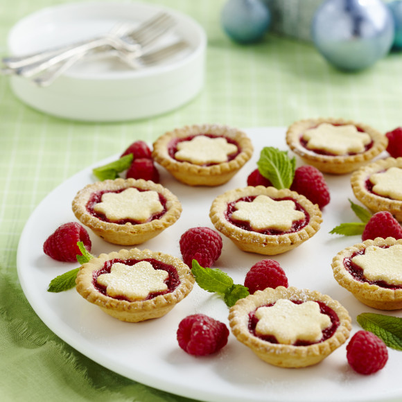 Easy Raspberry Christmas Tarts