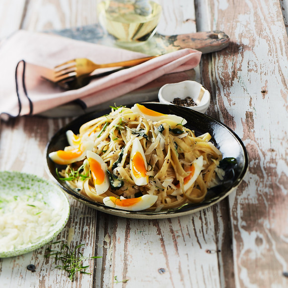 Pasta Carbonara with Spinach