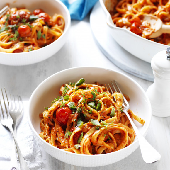 Creamy Tomato and Herb Fettuccine 