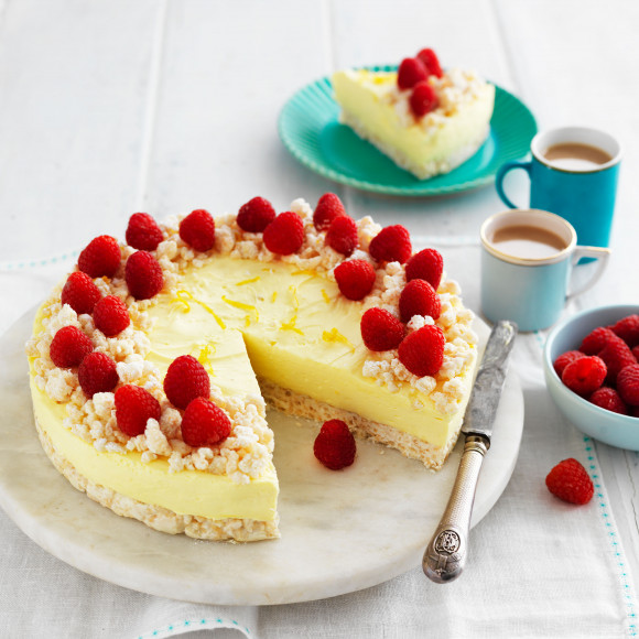 Lemon and White Chocolate Crackle Cheesecake