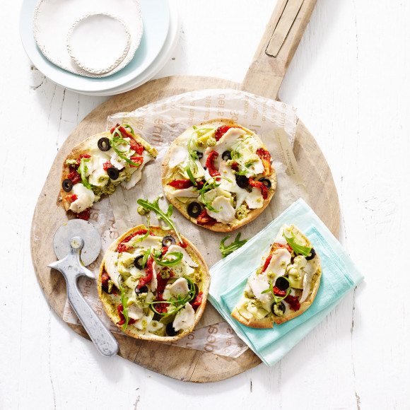 Chicken Breast and Pesto Pita Pizza