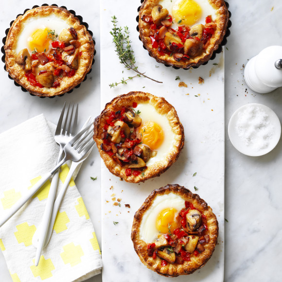 Easy bacon, egg and mushroom puff pastry tarts
