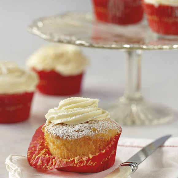 Perfect cup cakes with fluffy vanilla icing