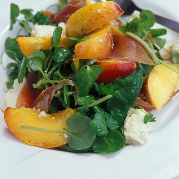 Peach and Prosciutto Salad with Sweet Red Wine Dressing