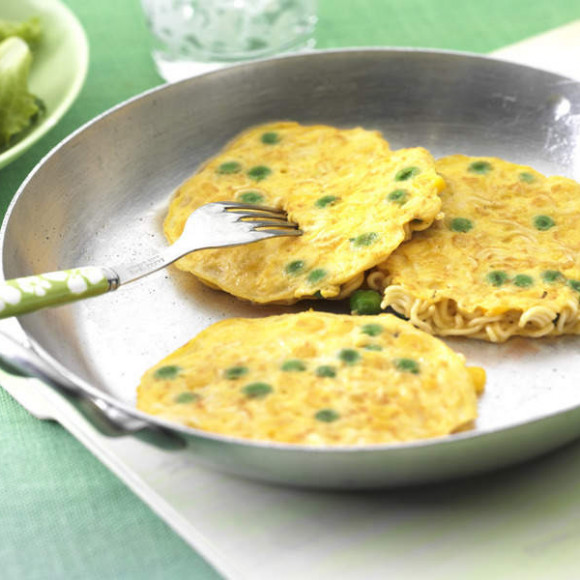 Mini Noodle & Sweetcorn Omelettes