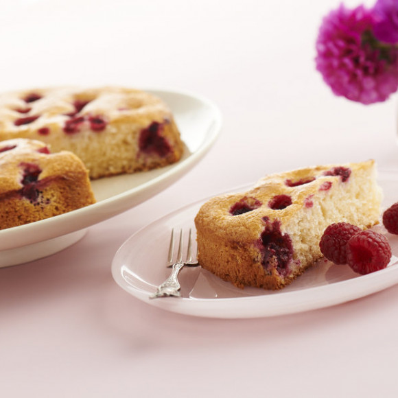 Raspberry and Coconut Cake
