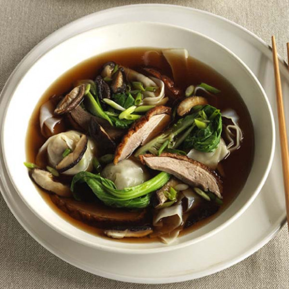 Roast duck and wonton soup