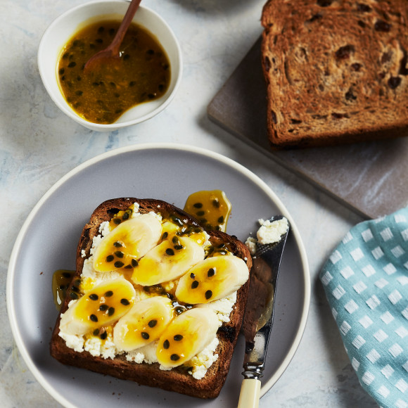 Thick Cut Fruit Toast with Passionfruit Sauce