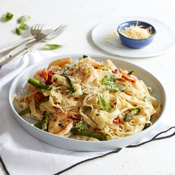 Asparagus and Tomato Fettuccine with Prawns and Lemon Herb Butter