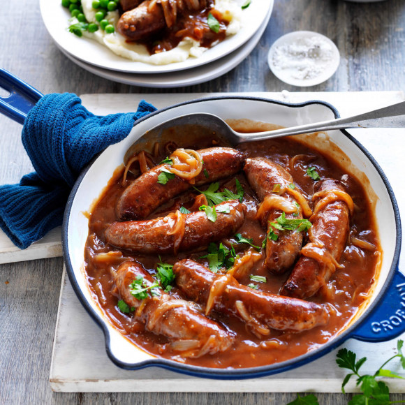 Sausages in onion gravy