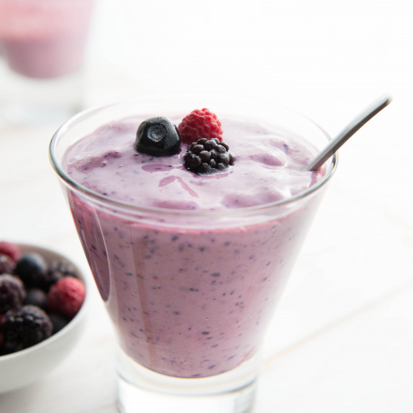 Vegan Berry Yoghurt