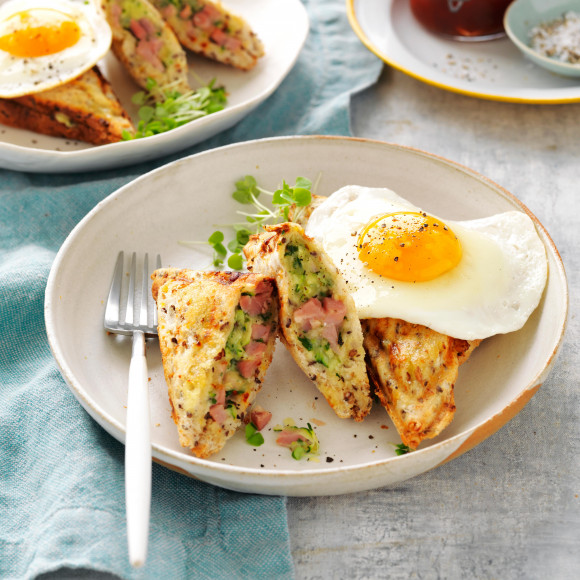 Ham and egg jaffle with zucchini 