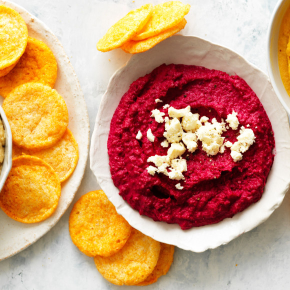 Easy beetroot hummus