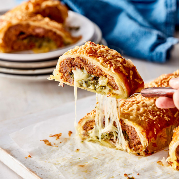 Giant Family size sausage roll recipe 