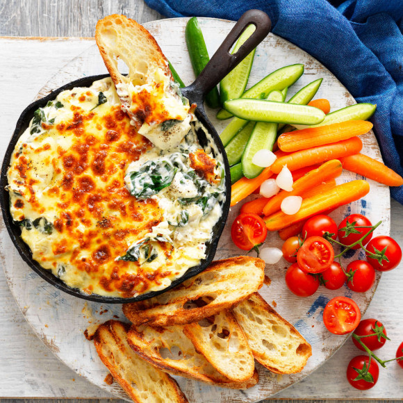 Hot Spinach and Artichoke Dip recipe