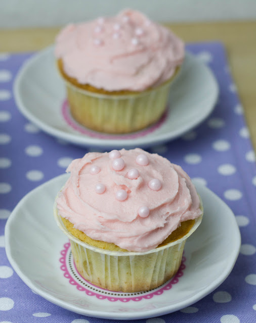 zartrosa Rhabarber Cupcakes