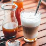 Rezept für Pumpkin Spice Syrup (oder auch: Pumpkin Spice Sirup) als Grundlage für Pumpkin Spice Latte | Das Trend-Getränk im Herbst | moeyskitchen.com #rezepte #foodblogger #kürbis #pumpkin #pumpkinspicesyrup #pumpkinspicesirup #pumpkinspicelatte #herbst #herbstrezepte