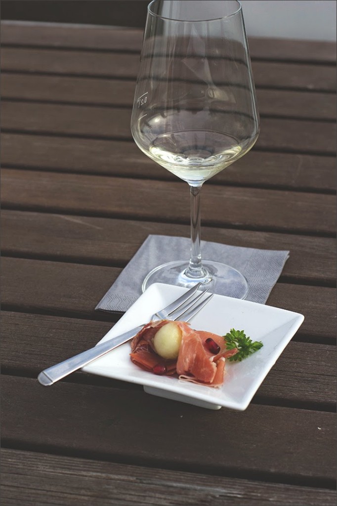Chablis-Empfang auf der Terrasse des Osman 30 im KölnTurm im MediaPark