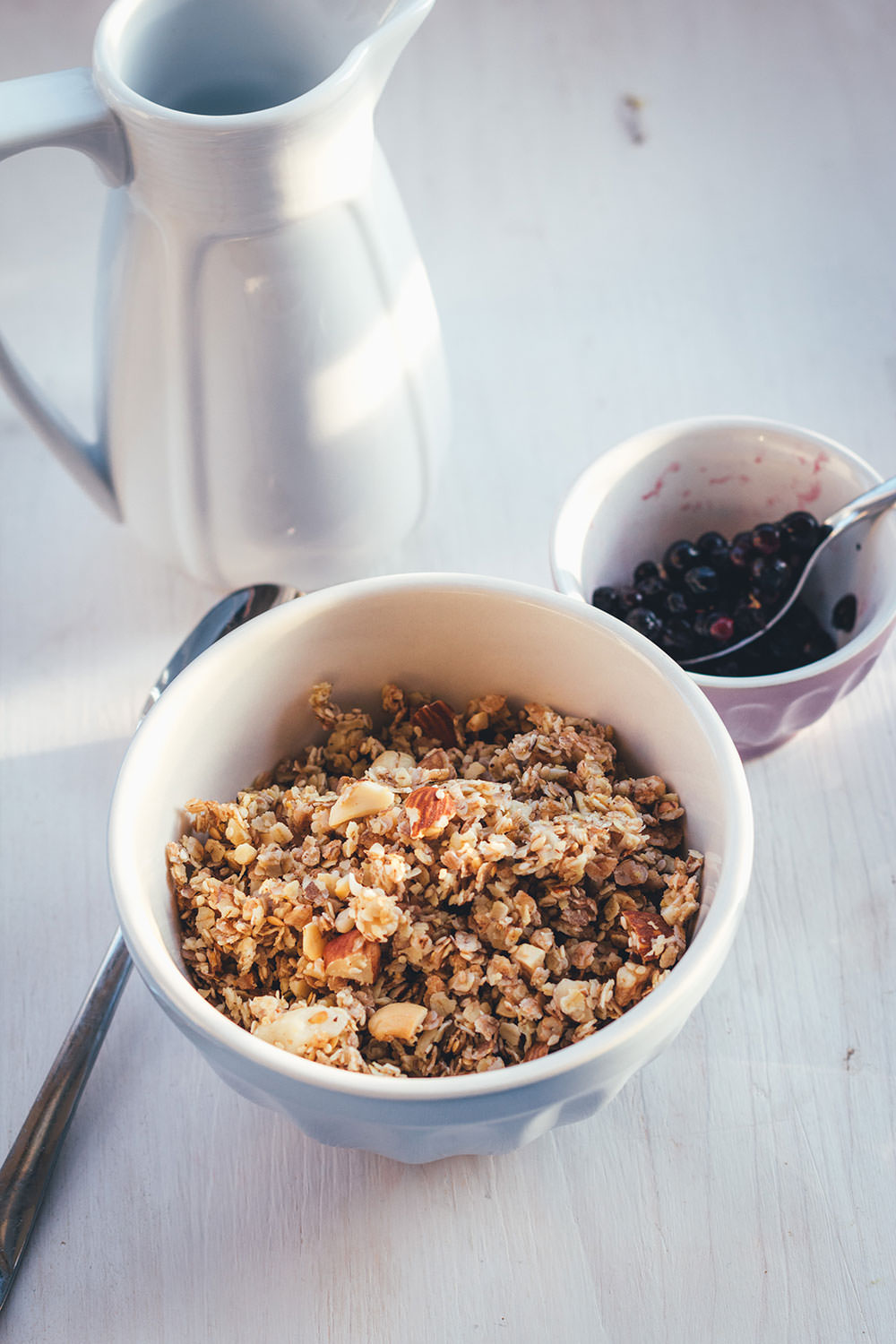 Rezept für Honig-Nuss-Granola | Mein Müsli der Woche | Leckeres Knuspermüsli mit cremigem Honig und knackigen Nüssen | moeyskitchen.com #granola #knuspermüsli #muesli #selbstgemacht #homemade #foodblogger #rezepte #frühstück #breakfast #honig #nüsse