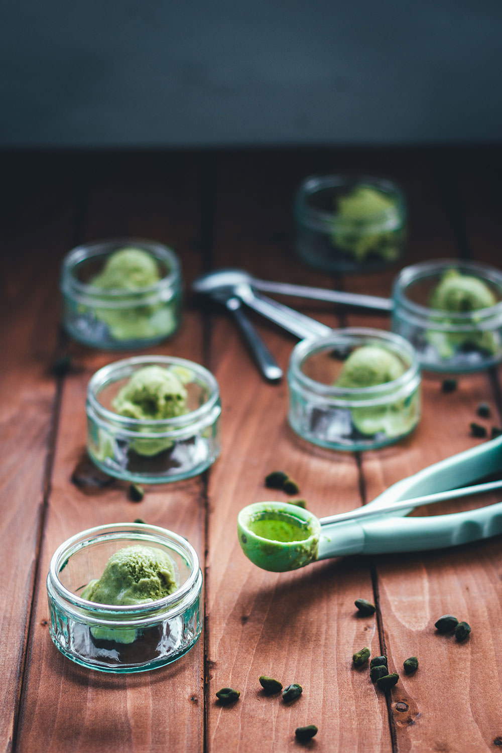 Rezept für selbst gemachtes Pistazieneis | mit Thermomix und Eismaschine | moeyskitchen.com #pistazieneis #eis #thermomix #eismaschine #eisrezept #rezepte #foodblogger