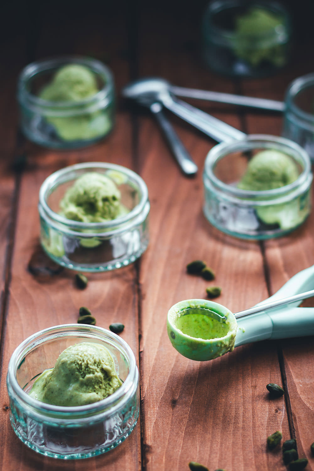Rezept für selbst gemachtes Pistazieneis | mit Thermomix und Eismaschine | moeyskitchen.com #pistazieneis #eis #thermomix #eismaschine #eisrezept #rezepte #foodblogger
