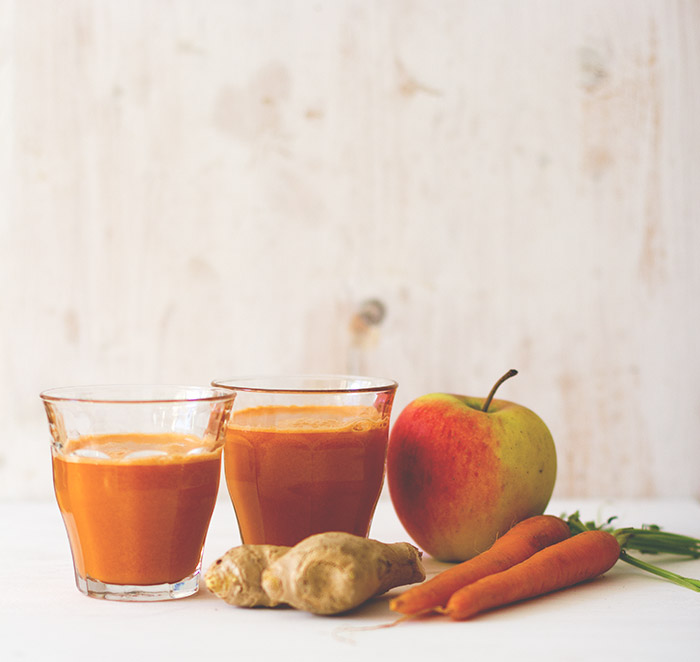 Vorstellung des Kuvings Whole Slow Juicer und Rezept für Karotten-Apfel-Ingwer-Saft Vorstellung des Kuvings Whole Slow Juicer und Rezept für Karotten-Apfel-Ingwer-Saft