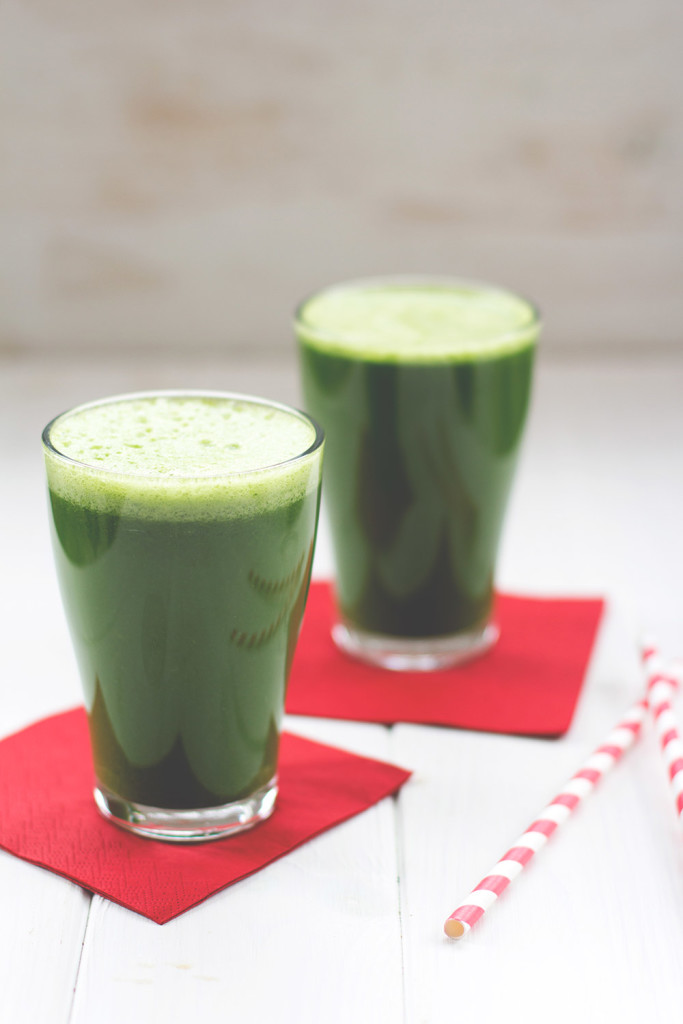 Was man mit einem Entsafter alles anstellen kann. Teil 2: Drink your greens! Grüne Säfte Was man mit einem Entsafter alles anstellen kann. Teil 2: Drink your greens! Grüner Saft
