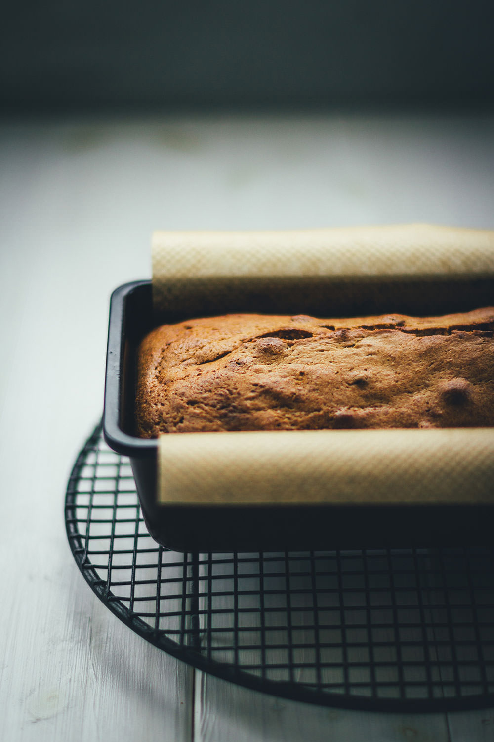 Rezept für saftiges Bananenbrot mit Cranberries und Walnüssen | moeyskitchen.com #bananenbrot #bananabread #backen #kuchen #kuchenbacken #rezepte #foodblogger