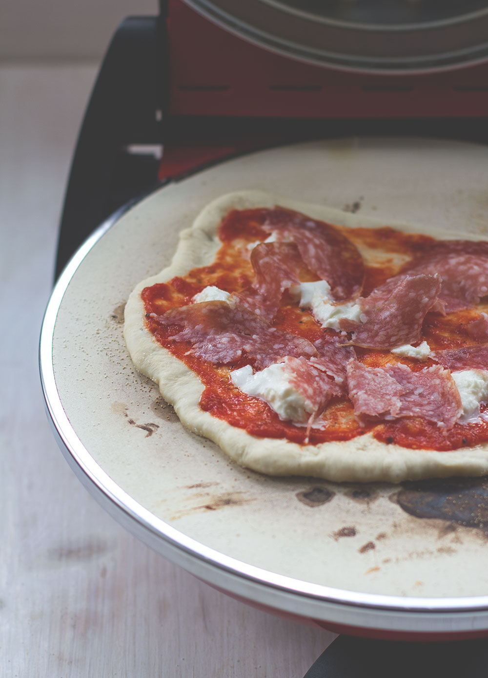 Homemade Pizza mit dem Pizzaofen GFerrari - Pizzabäcker ohne Backofen Homemade Pizza mit dem Pizzaofen GFerrari - Pizzabäcker ohne Backofen