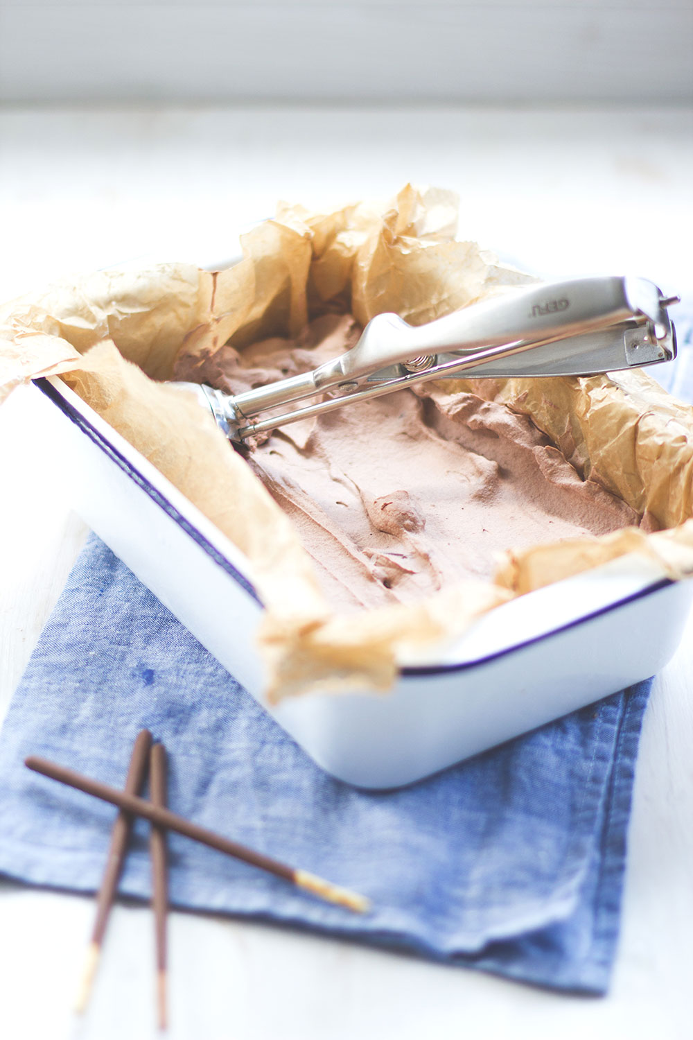 Leckeres Mikado-Schoko-Eis aus MIKADO Sticks von moeyskitchen.com Leckeres Mikado-Schoko-Eis aus MIKADO Sticks von moeyskitchen.com
