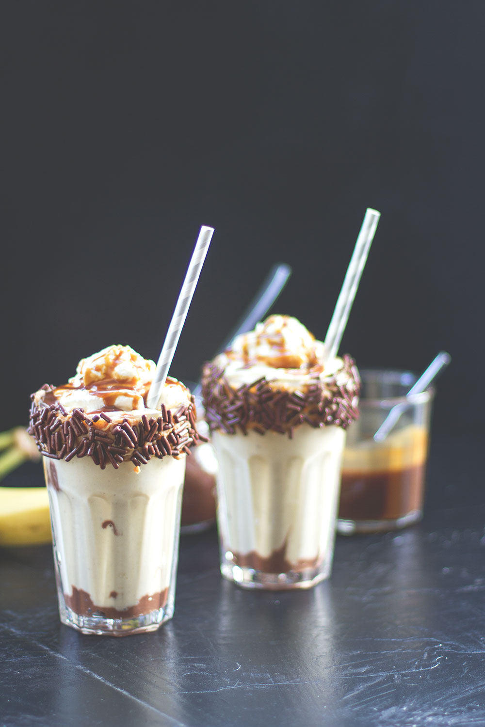 Peanut Butter Chocolate Fudge Vanilla Banana Milkshake mit Sea Salt Caramel aus dem Thermomix