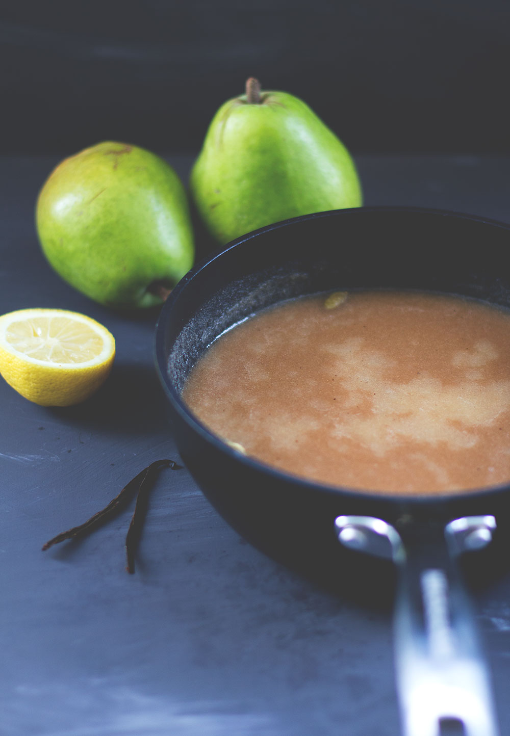 Rezept für leckeren alkoholfreien Birnen-Punsch als Weihnachts-Quickie von moeyskitchen.com