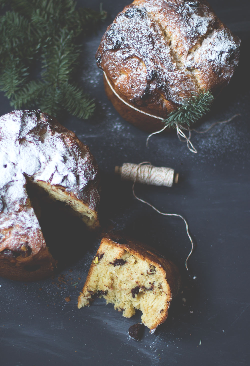 Rezept für leckeren Schokoladen-Pistazien-Panettone - Panettone ohne Trockenfrüchte von moeyskitchen.com