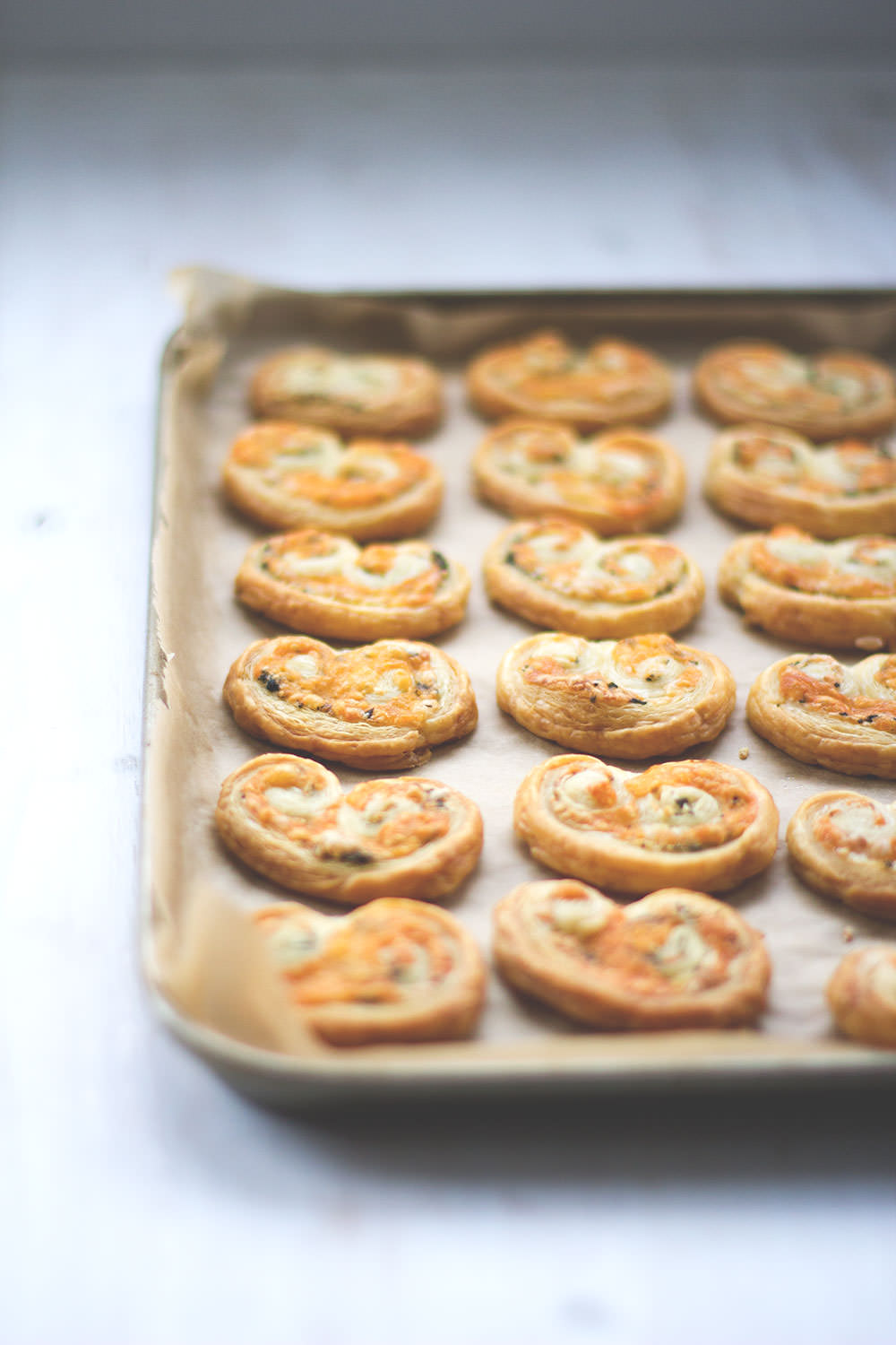 Rezept für herzhafte Palmiers von moeyskitchen zum Bloggeburtstag von Colors of Food